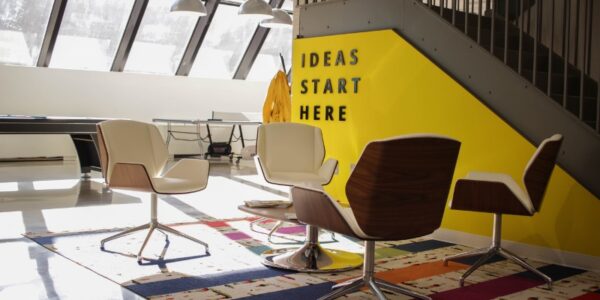 Why Office Environment Trumps Good Pay When Choosing a Job