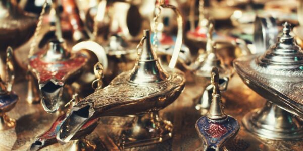 5 Must-Know Tips For Selling Your Old Things Online