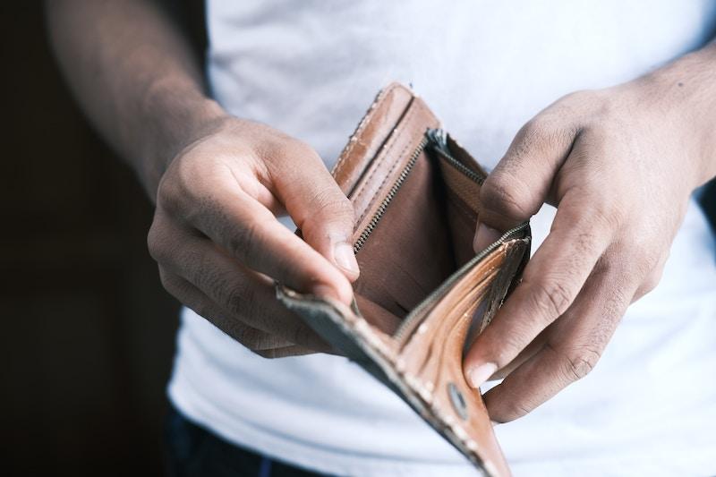 Bad money habits keep your wallet empty