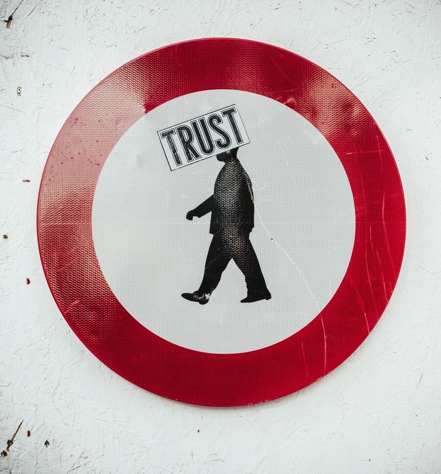 Ignorant trust is bad for your banking