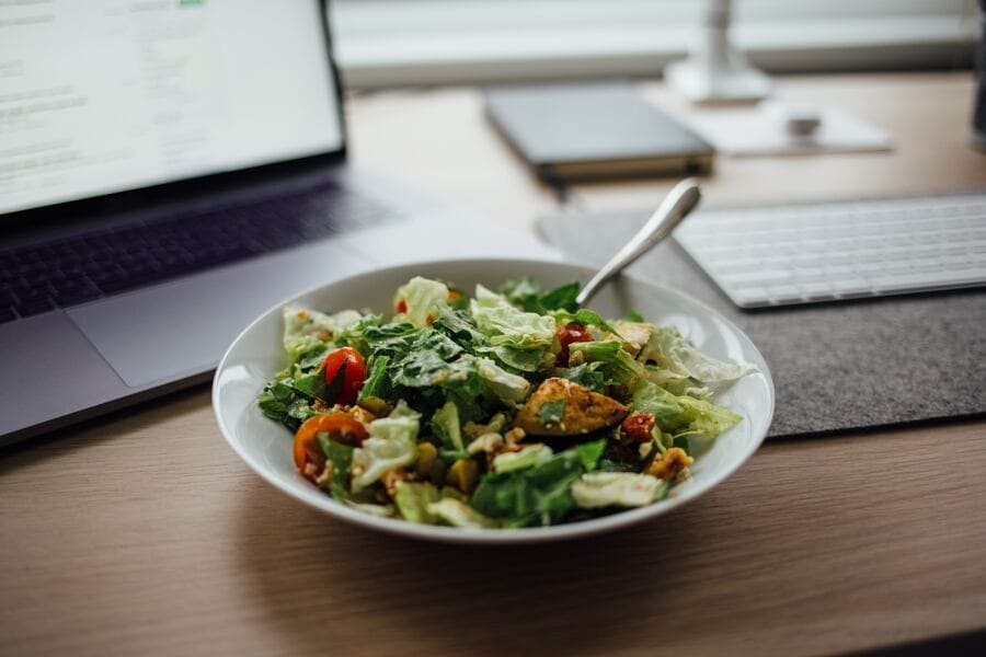 Veggie lunch is good for you and your wallet